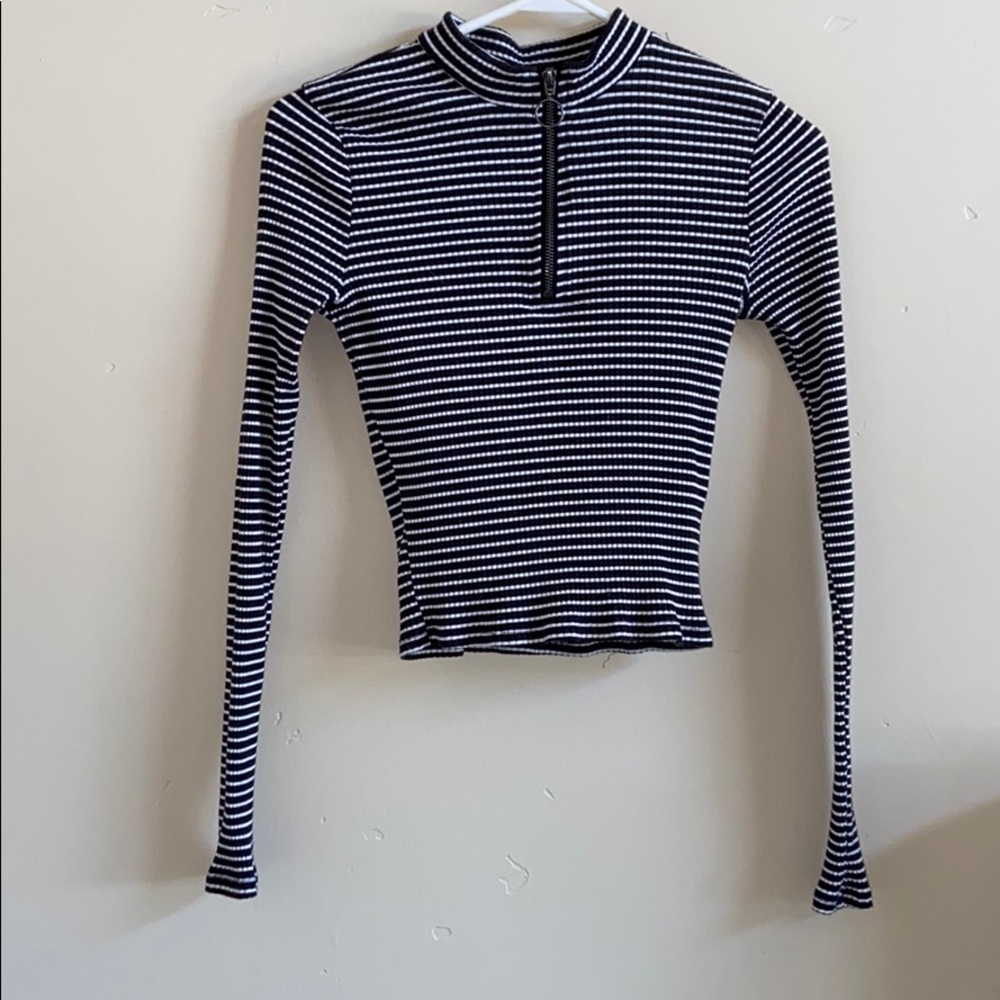 Hollister quarter zip!